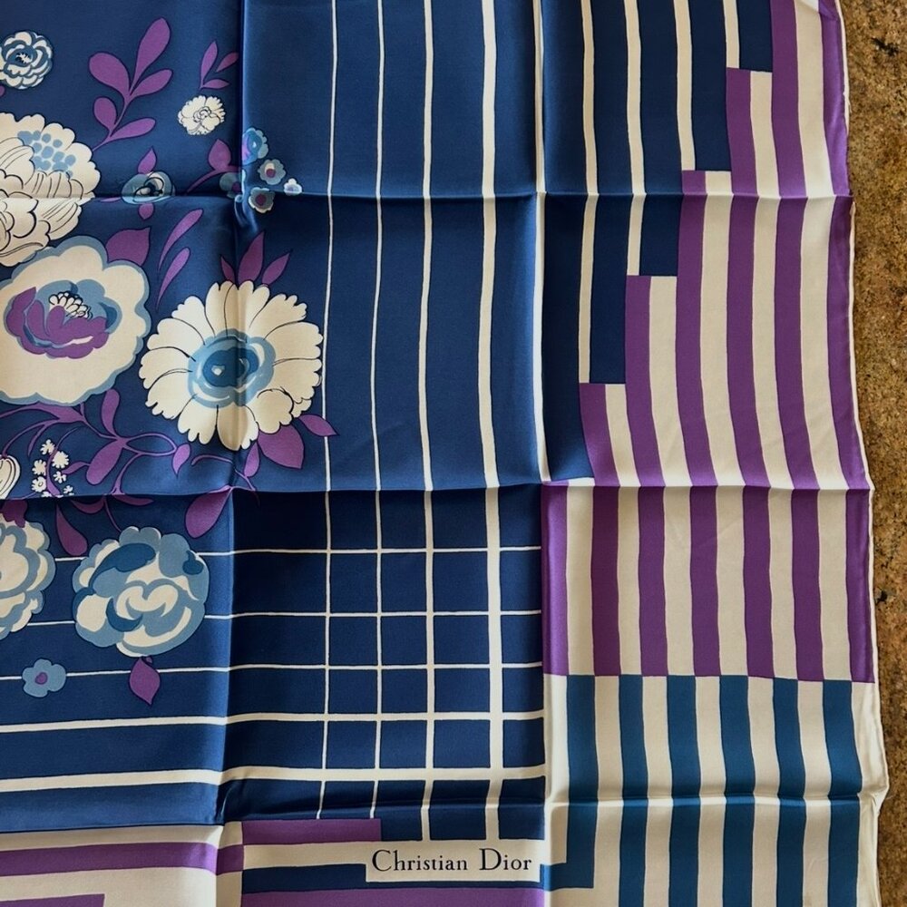 Two New Vintage Christian Dior Silk Scarves with Packaging Hand Rolled Edges - Picture 6 of 16